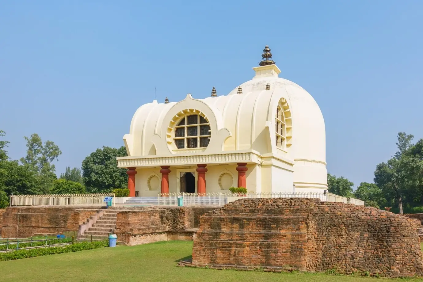 Parinirvana-Stupa und Tempel in Kushinagar, Indien